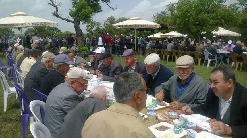 Erenk&ouml;y&rsquo;de Yağmur Duasına Yoğun Katılım