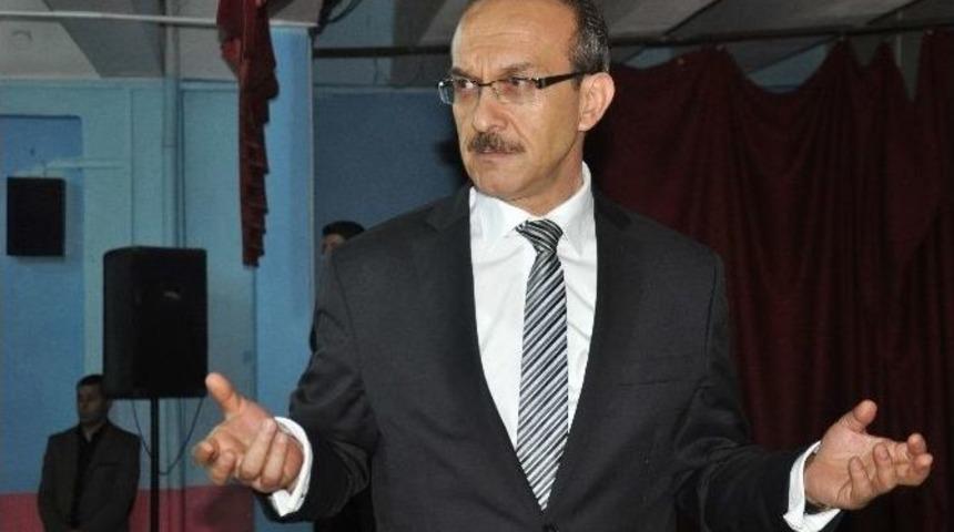 Vali Yavuz &Ouml;ğrencilerle Tecr&uuml;belerini Paylaştı