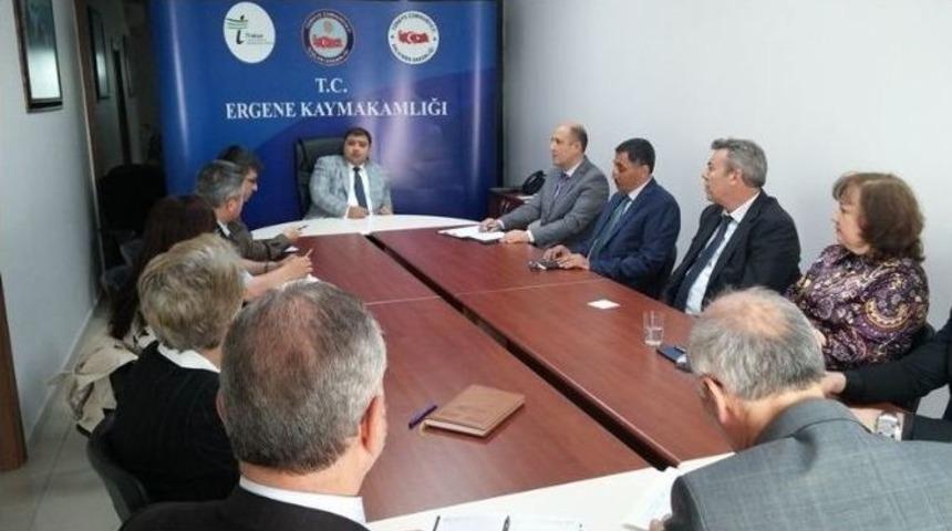 Kaymakam Kızıltoprak Kurum M&uuml;d&uuml;rleri İle Değerlendirme Toplantısı Yaptı