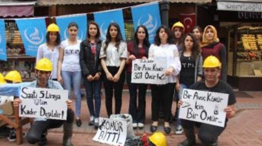 Bartın&rsquo;da Soma Şehitleri Anıldı