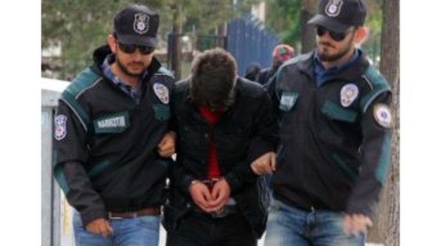 1,5 Kilogram Esrarla Yakalanan Şahıs G&ouml;zaltına Alındı