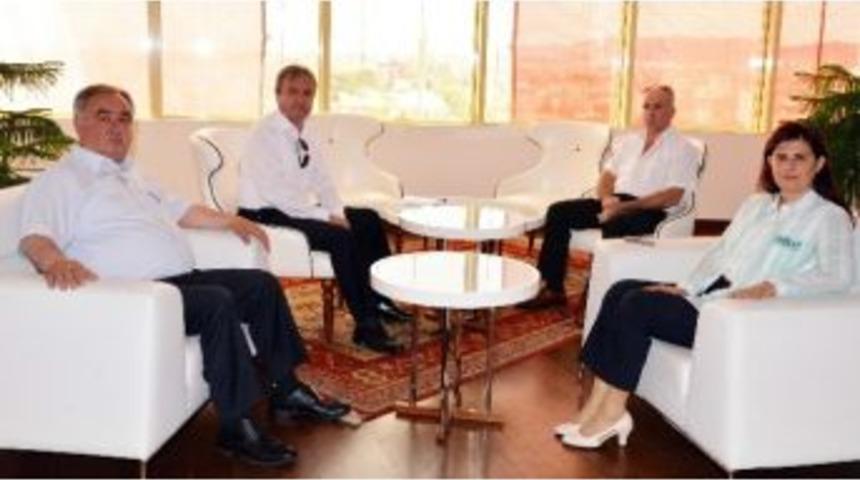 Başkan &Ccedil;er&ccedil;ioğlu &Ccedil;ift&ccedil;inin Y&uuml;z&uuml;n&uuml; G&uuml;ld&uuml;rd&uuml;