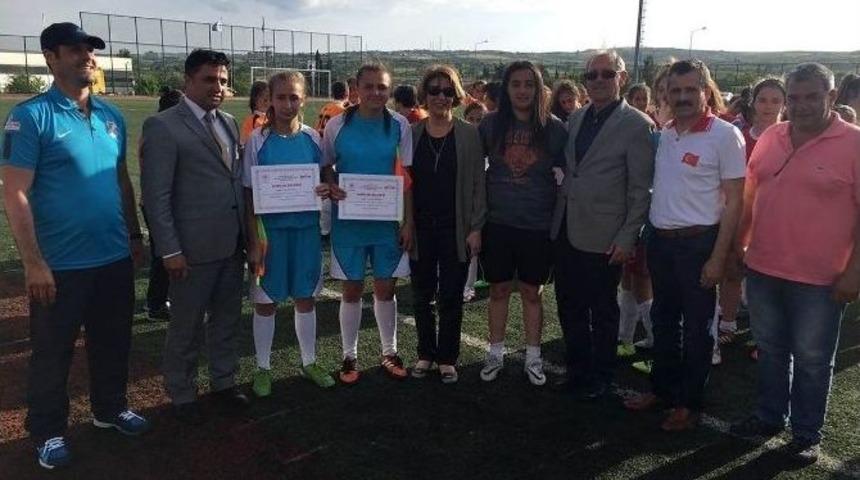 Bayanlar Arası Futbol Turnuvası