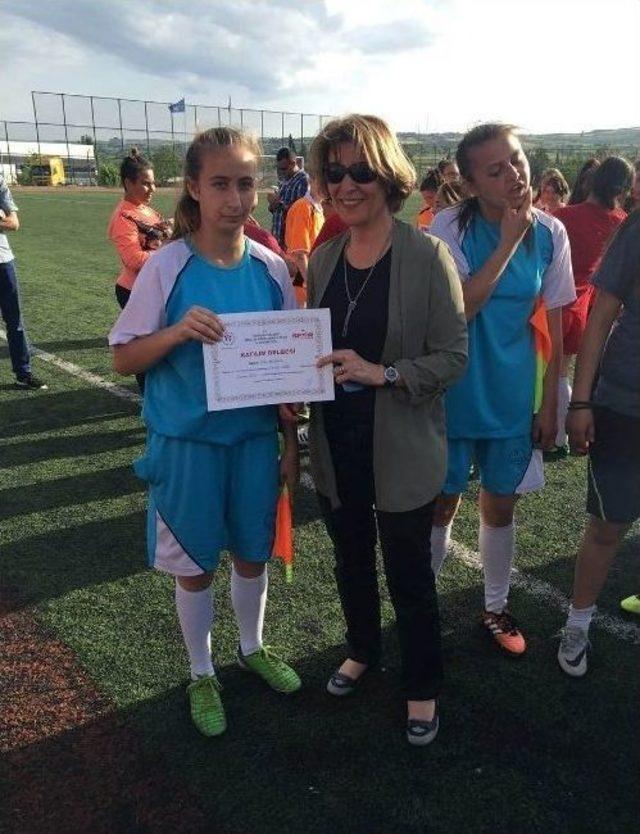 Bayanlar Arası Futbol Turnuvası