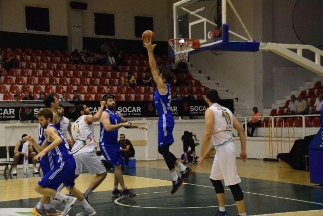 Acıbadem &Uuml;niversitesi Play-off&rsquo;da Yarı Finalde