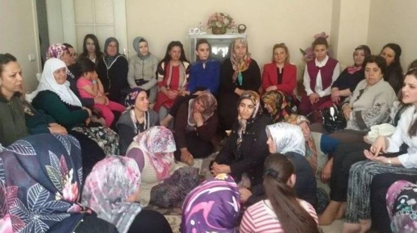 Ak Parti Kadın Kolları Kadınların Eğitime Katkı Sunacak