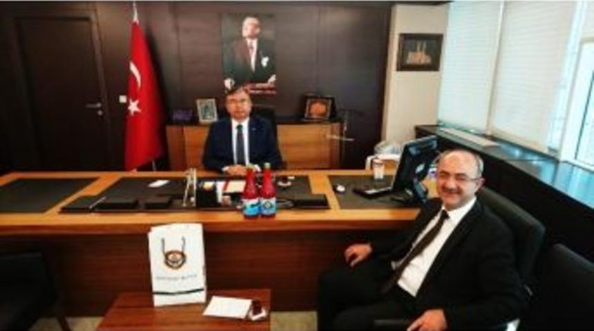 Başkan Şinasi G&uuml;lc&uuml;oğlu Milli Savunma Bakanı İsmet Yılmaz İle Bir Araya Geldi