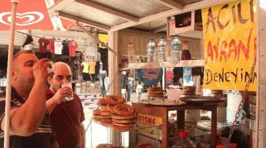 (&ouml;zel Haber) Adanalı Şalgamcıdan Acılı Ayran