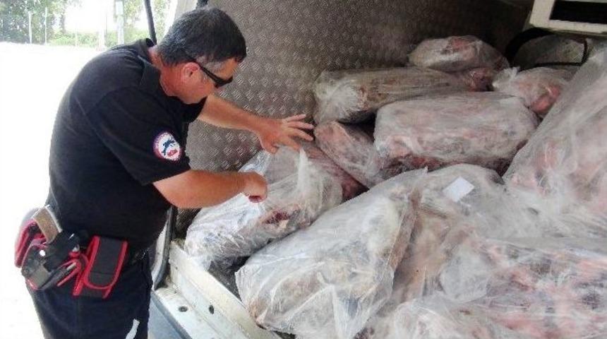 Mersin’de 1,5 Ton Kokmuş Et Ele Geçirildi