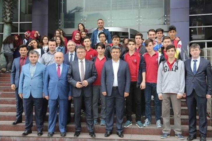 ’ben De Yazarım’ Kompozisyon Yarışmasının Ödülleri Sahiplerini Buldu G3