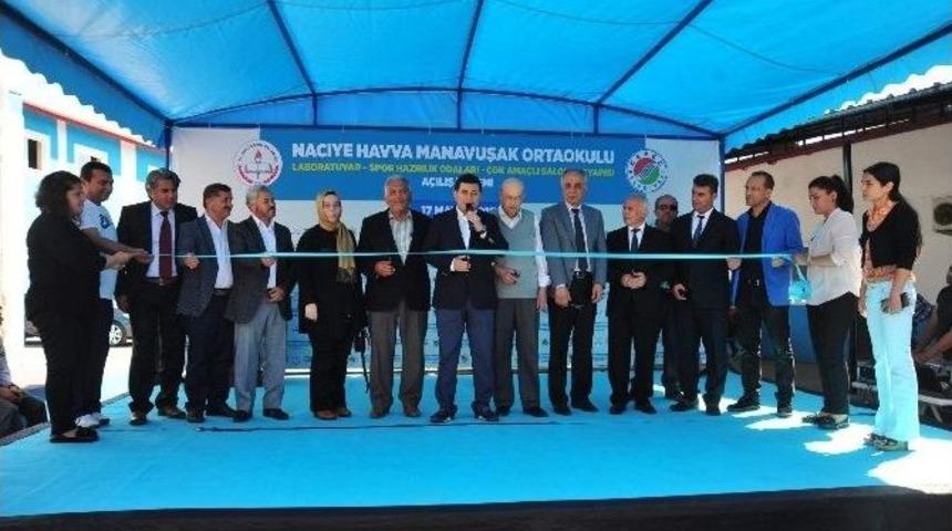 T&uuml;t&uuml;nc&uuml;&rsquo;den Mezun Olduğu Okulun &Ouml;ğrencilerine Destek