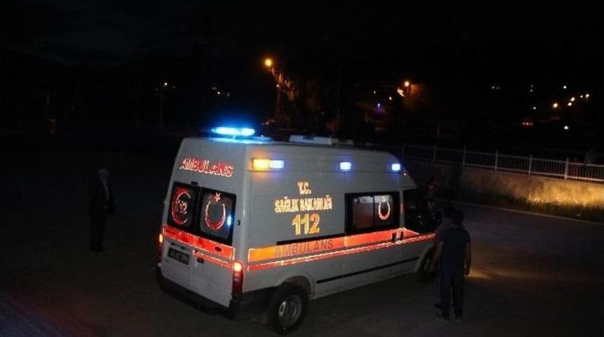 Sahne Alan &Ouml;ğrenci Baygınlık Ge&ccedil;irdi