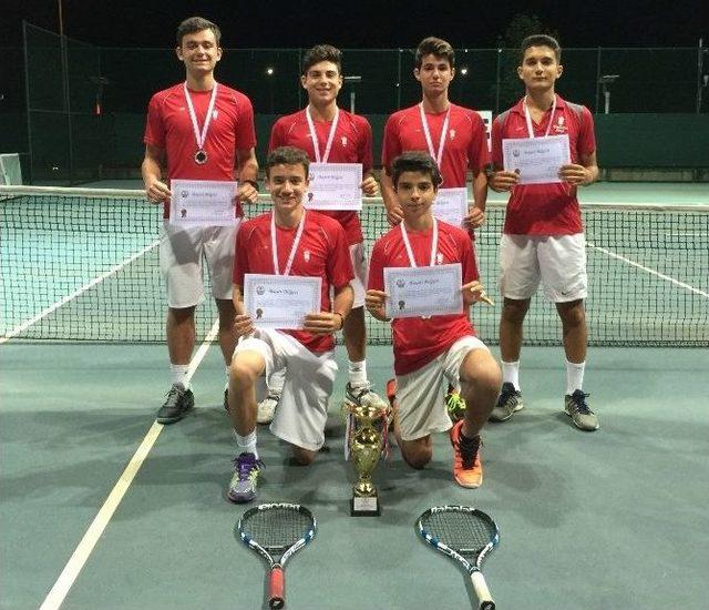 Liseler Arası Teniste, T&uuml;rkiye İkincisi Oldular 1