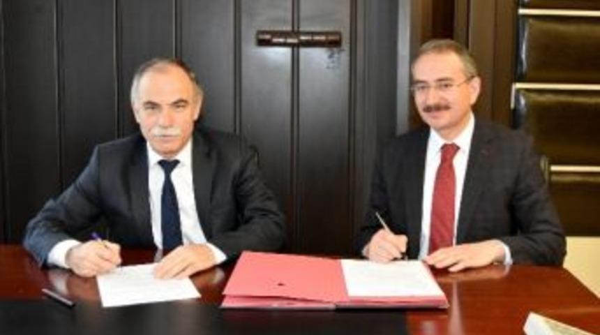 Konferans Salonu İ&ccedil;in Protokol İmzalandı