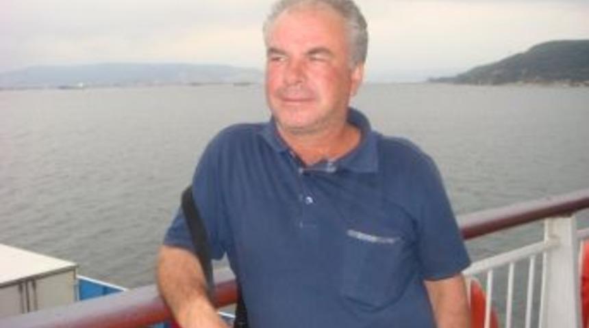 Halı Saha Ma&ccedil;ı&rsquo;nda Fenalaşan Belediye Personeli Hayatını Kaybetti