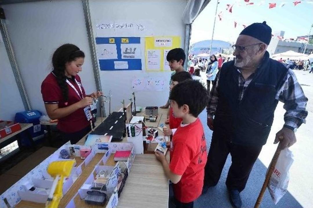 Geleceğin Bilim İnsanları Bağcılar&rsquo;dan &Ccedil;ıkacak