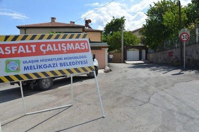 Erenköy Mahallesi Asfaltlanıyor