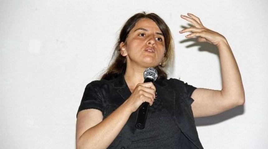 76 Yıllık Sinema Salonunda &lsquo;medyayı Anlama&rsquo; Paneli D&uuml;zenlendi