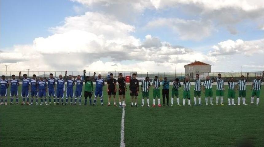 Kars&rsquo;ta Kurumlar Arası Futbol Turnuvası