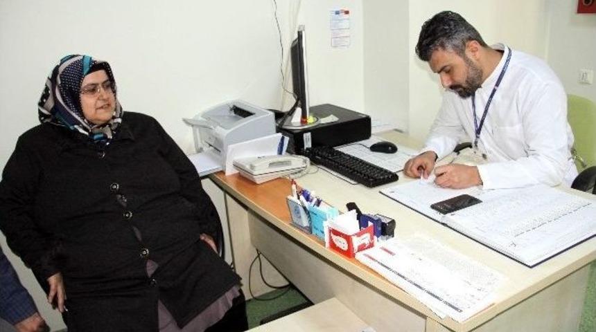 T&uuml;p Mide Ameliyatıyla 15 G&uuml;nde 11 Kilo Verdi