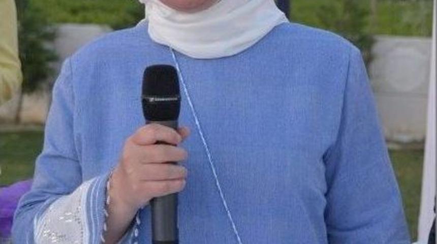 Kursiyerlerden Y&ouml;resel Kıyafet Defilesi