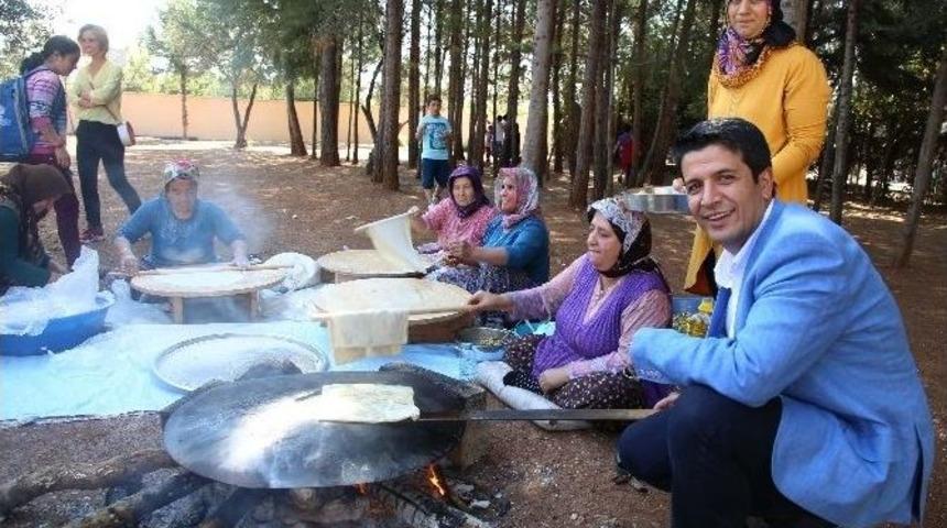 Başkan Gen&ccedil;&rsquo;ten Kermese Destek