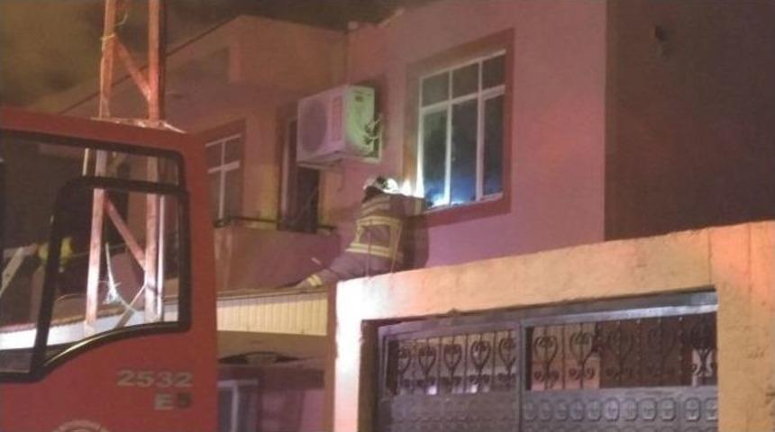 Mahalleli Yangınla Uyandı