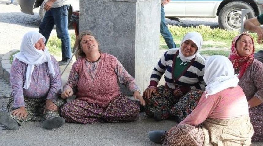 Bergama&rsquo;da Bir &Ccedil;ift&ccedil;i Kazada &Ouml;ld&uuml;