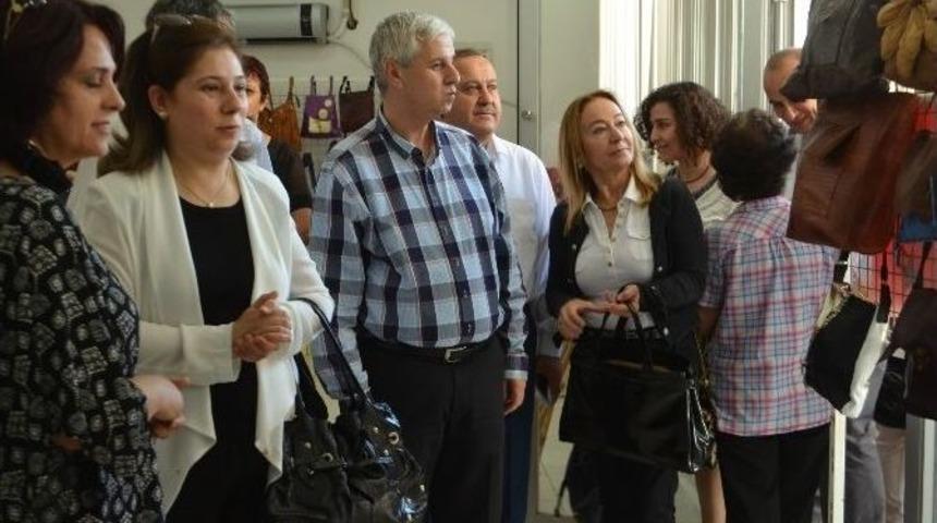 S&ouml;ke&rsquo;de Belediye Kursiyerlerinin El Emekleri Sergileniyor