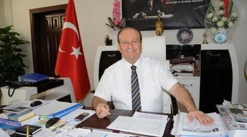 Başkan &Ouml;zakcan&rsquo;dan 19 Mayıs Atat&uuml;rk&rsquo;&uuml; Anma Gen&ccedil; Ve Spor Bayramı Mesajı