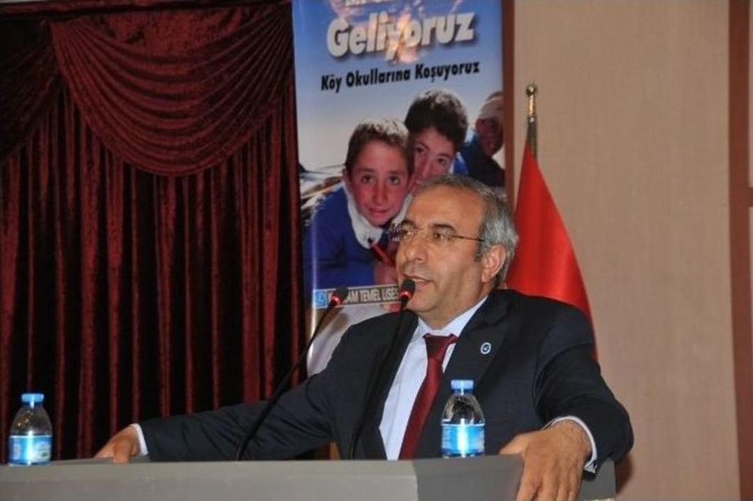 Van&rsquo;da &lsquo;bir Umut İ&ccedil;in Geliyoruz K&ouml;y Okullarına Koşuyoruz&rsquo; Projesi