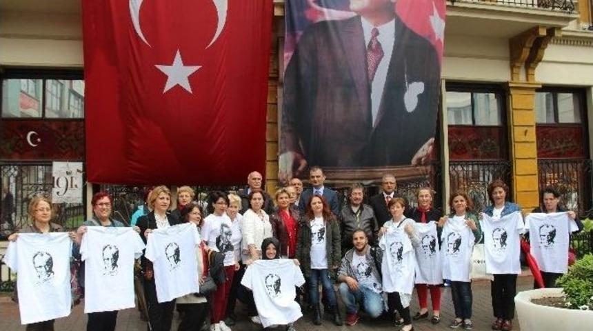 Chp&rsquo;den Gen&ccedil;lere Atat&uuml;rk Tiş&ouml;rt&uuml;