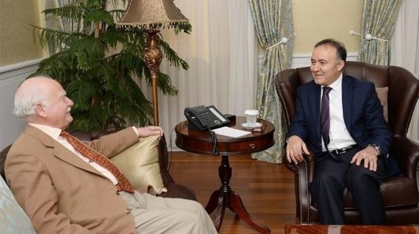 Vali Altıparmak, Osmanlı Hanedanı Osmanağaoğlu&rsquo;nu Ağırladı