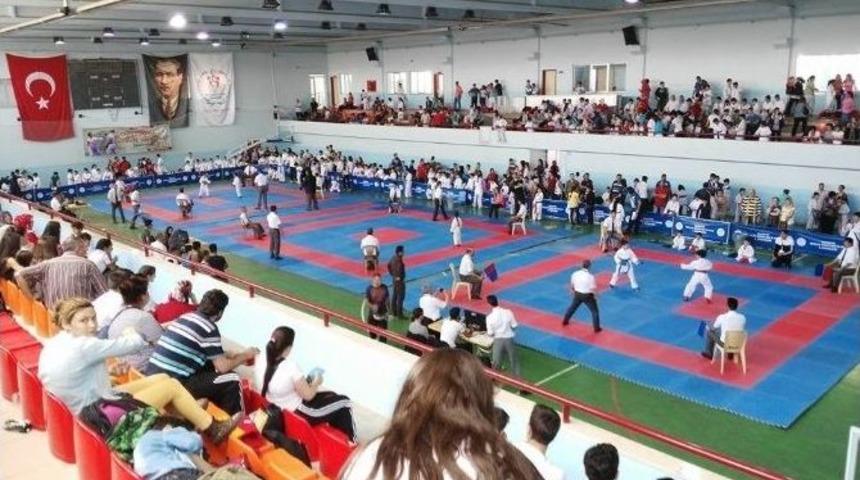 Zeugma Karate Şampiyonası Yapıldı