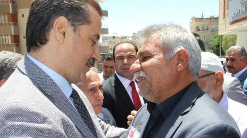 Bakan &Ccedil;elik, Şehit Ailesini Ziyaret Etti