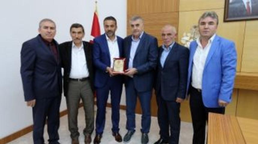 Başkan To&ccedil;oğlu Askf Başkanı Zımba&rsquo;yı Ağırladı