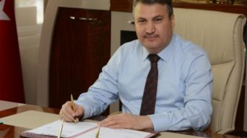 Başkan &Ccedil;er&ccedil;i 19 Mayıs&rsquo;ı Kutladı