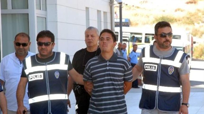 Annesini Şeytan Olduğu İ&ccedil;in &Ouml;ld&uuml;rm&uuml;ş