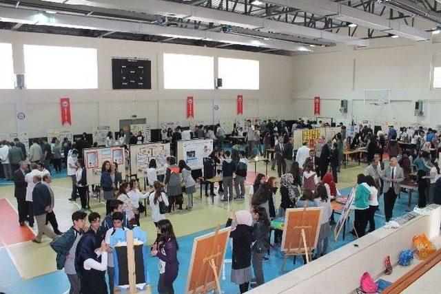 Fen Lisesinin Bilim Fuarı, B&uuml;y&uuml;k İlgi G&ouml;rd&uuml; 1