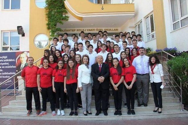Gaziantep Kolej Vakfında 19 Mayıs Coşkusu