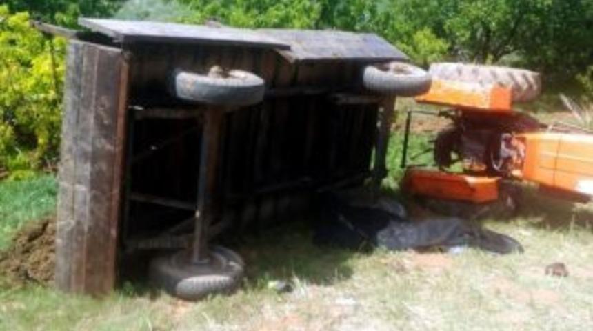 Yaşlı Kadın Trakt&ouml;r R&ouml;morku Altında Can Verdi