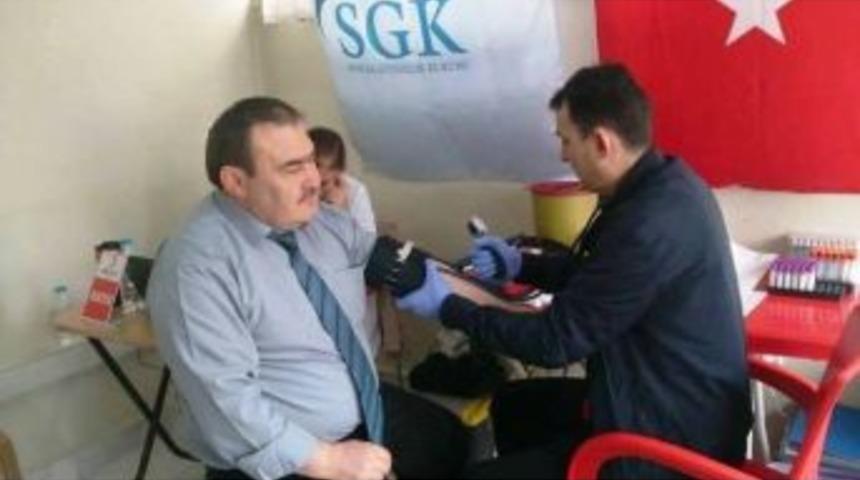Sgk&rsquo;da Kan Bağışı Kampanyası D&uuml;zenlendi