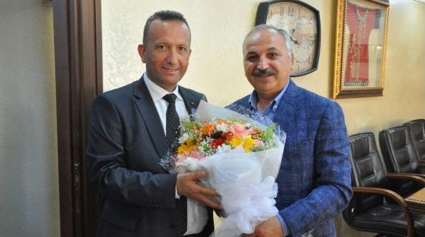 Sgk İl M&uuml;d&uuml;r&uuml; G&uuml;lpak&rsquo;tan Esob Başkanı Din&ccedil;er&rsquo;e Ziyaret