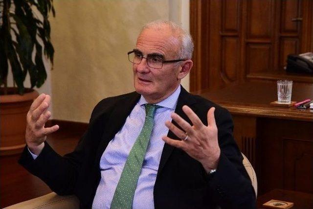 Kupayı Başkan Yılmaz&rsquo;a Getirdiler 1