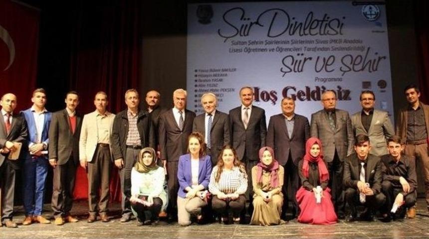 İmkb Anadolu Lisesi &Ouml;ğrencilerinden Şiir Dinletisi