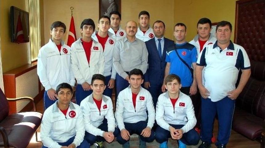 Milli Judocular, Kaymakam Peynircioğlu&rsquo;nu Ziyaret Etti