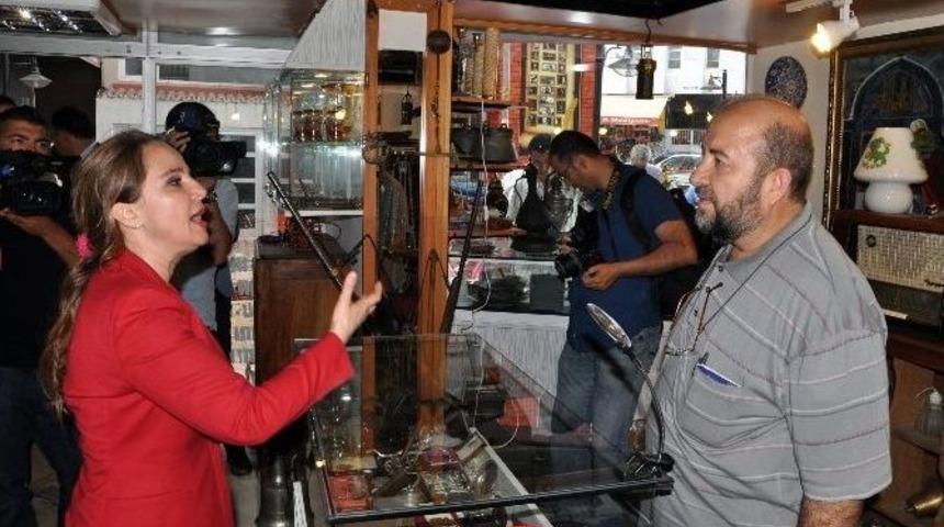 Antikacı İle Chp Genel Başkan Yardımcısı Arasında Belediye Tartışması
