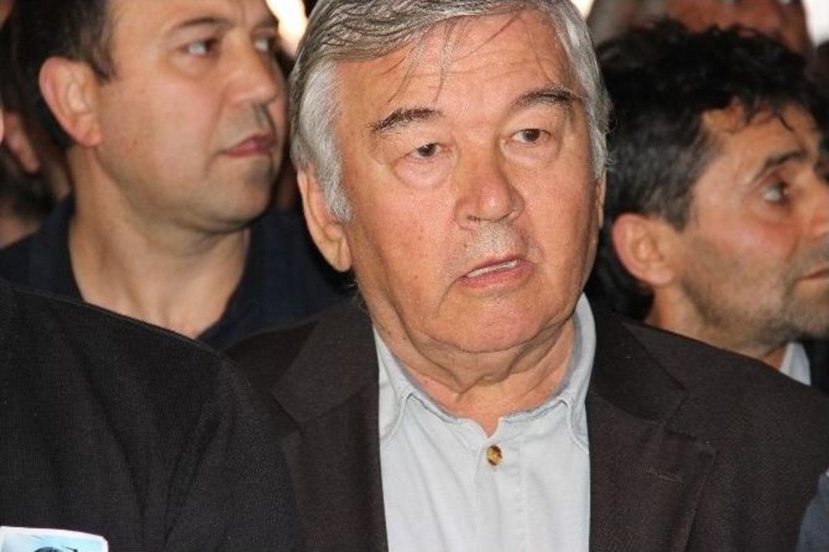 Sultangazi&rsquo;de &Ouml;ld&uuml;r&uuml;len Taksi S&uuml;r&uuml;c&uuml;s&uuml; Son Yolculuğuna Uğurlandı