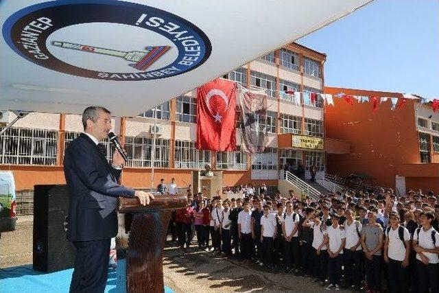 Tahmazoğlu Gençlerle Bir Araya Geldi