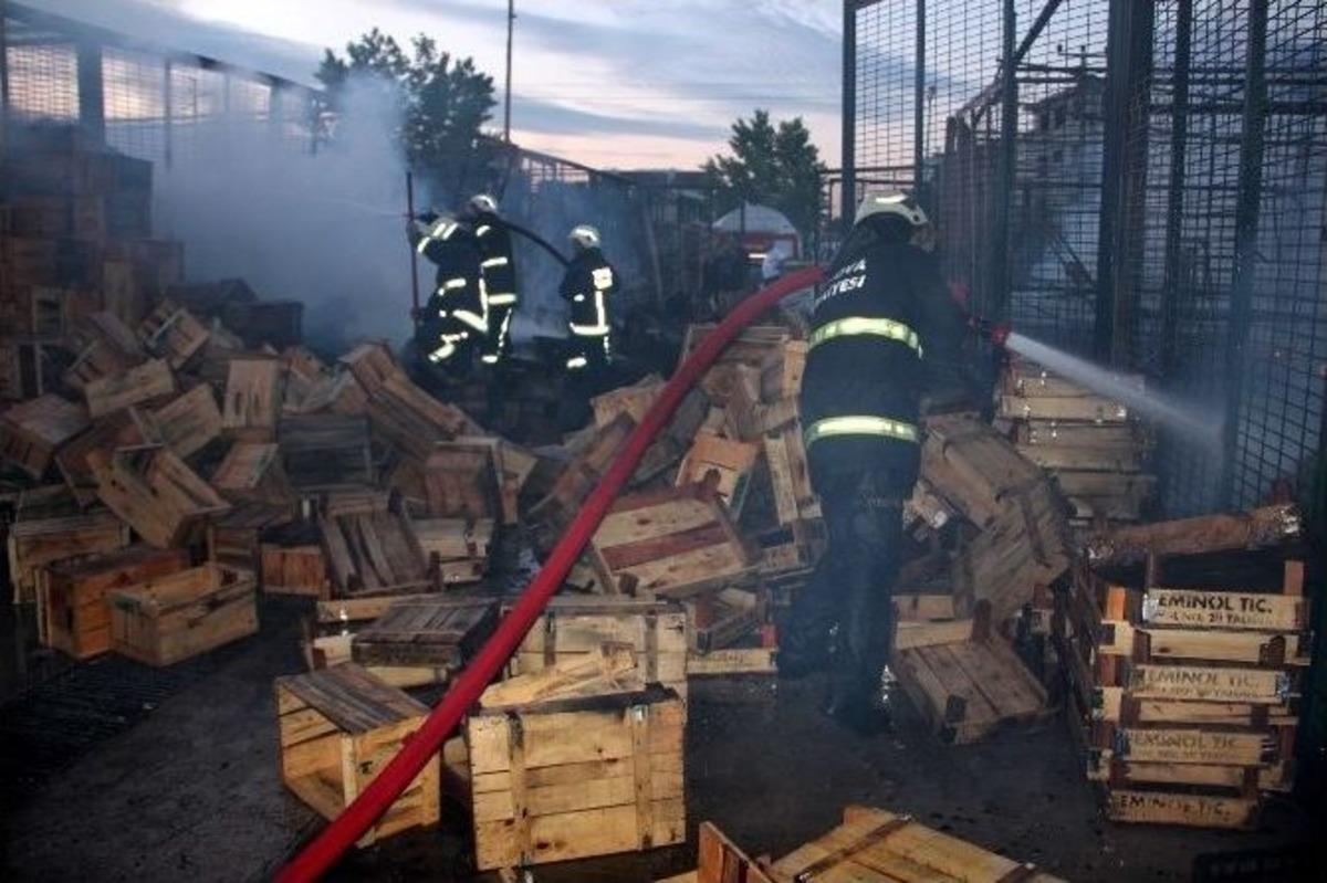 Yalova Meyve Sebze Halinde B&uuml;y&uuml;k Yangın